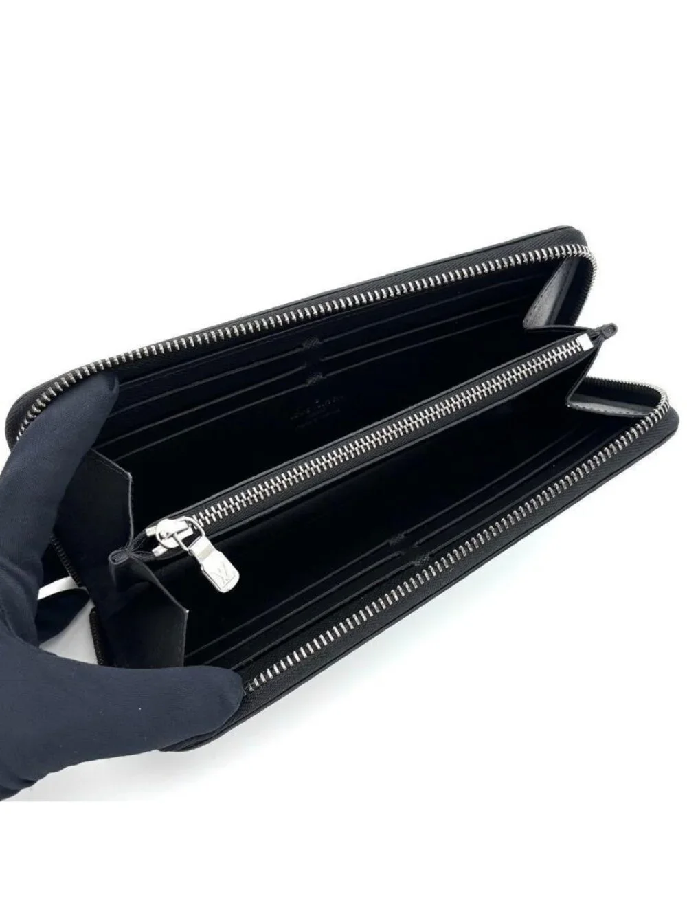 Louis Vuitton Monogram Eclipse Zippy Horizontal Wallet